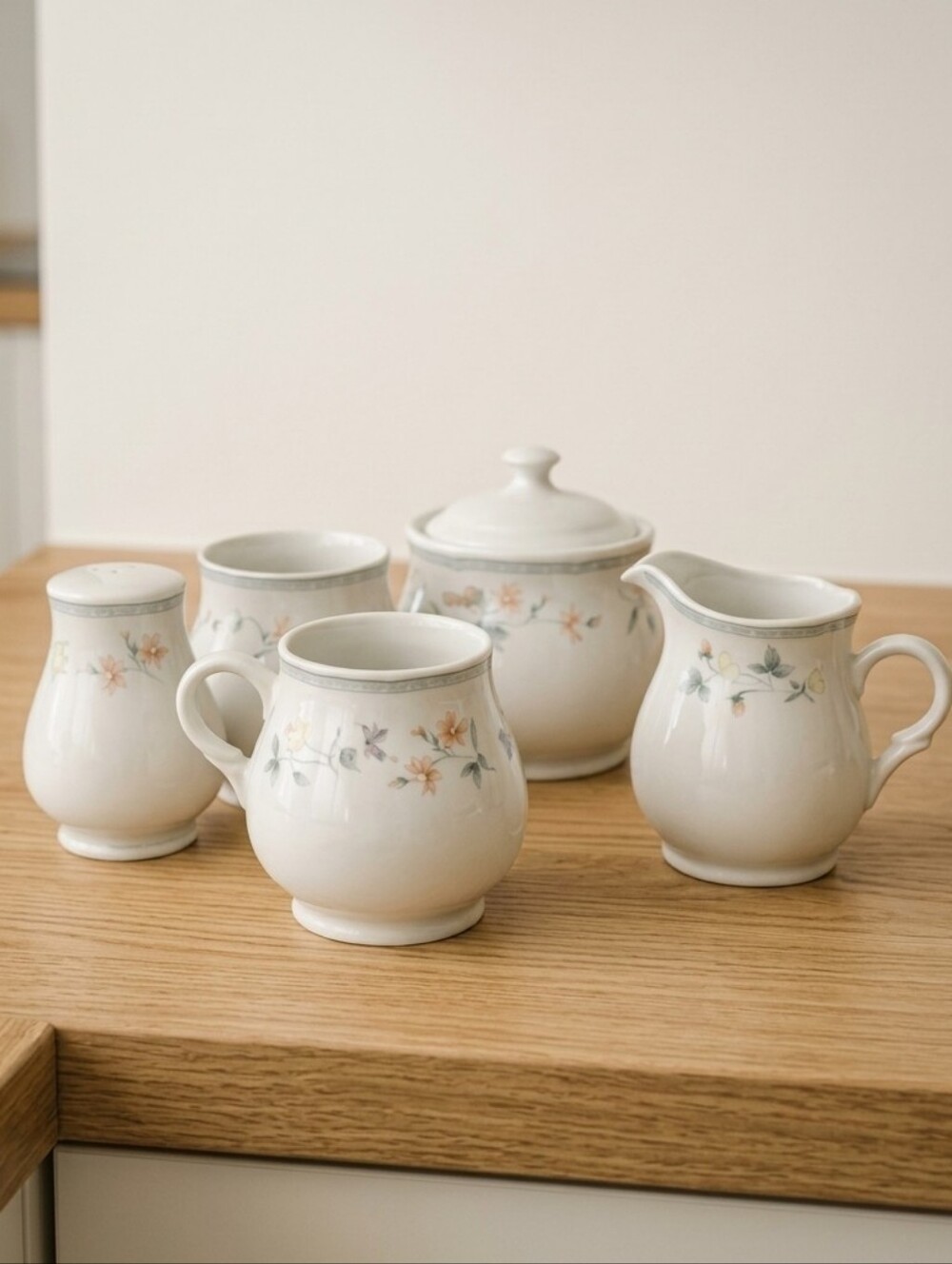 Citation Fine Porcelain China Floral Set – Creamer, Sugar Bowl, Salt & Pepper, a